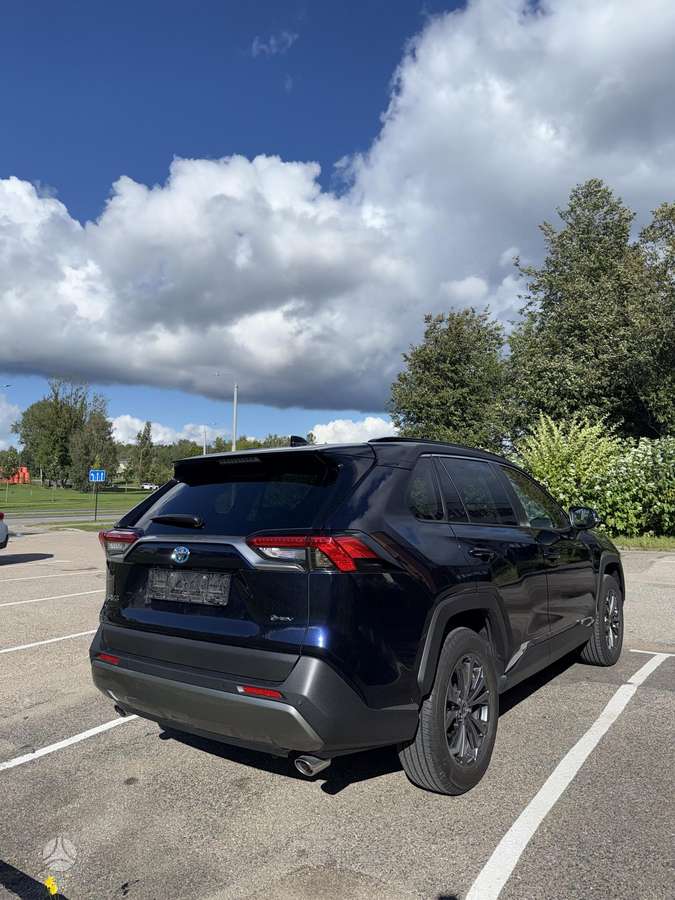 Toyota RAV4 - 3