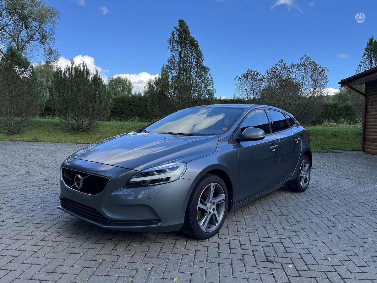 Volvo V40, 2.0 l., Хэтчбек