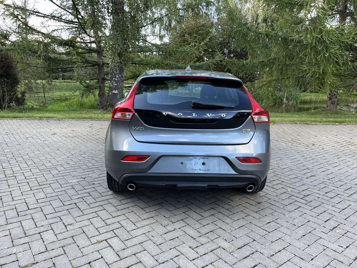 Volvo V40, 2.0 l., Хэтчбек