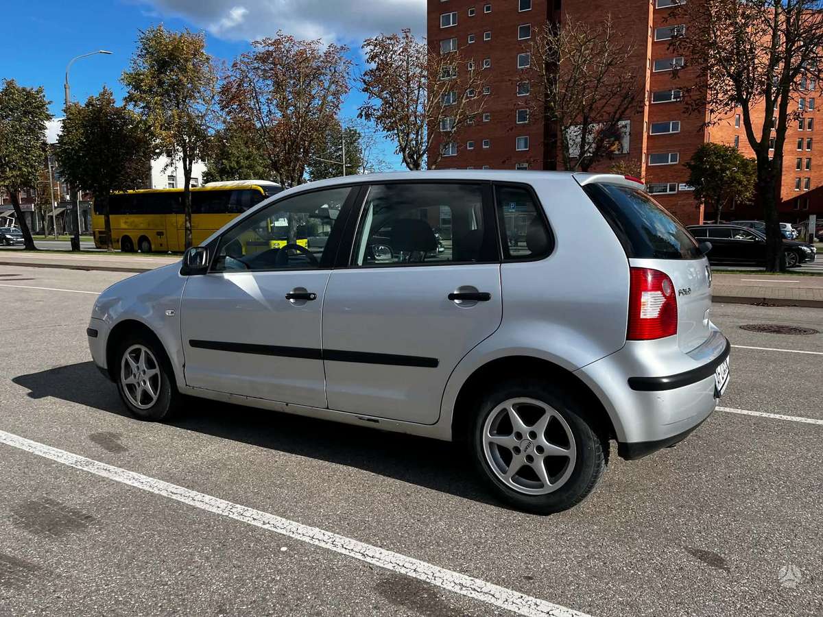 Volkswagen Polo - 4