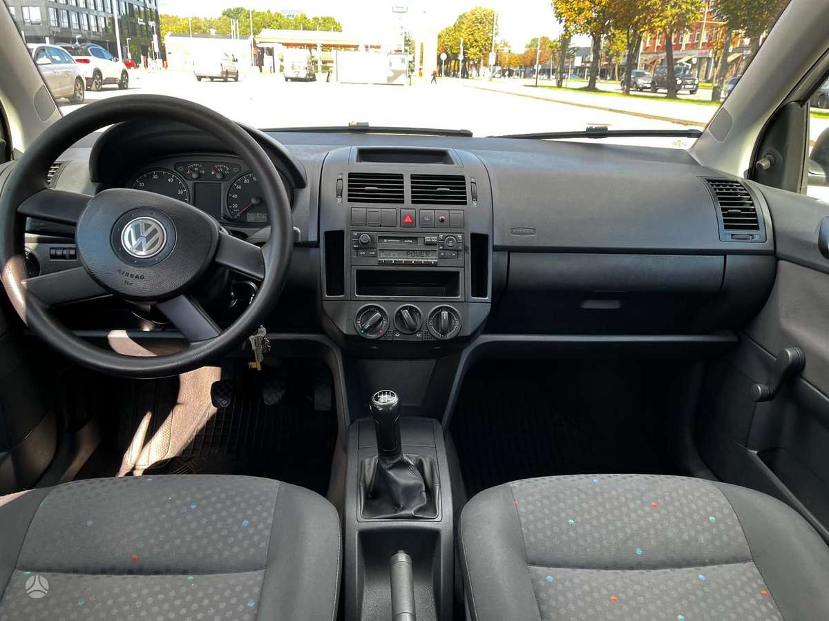 Volkswagen Polo - 5