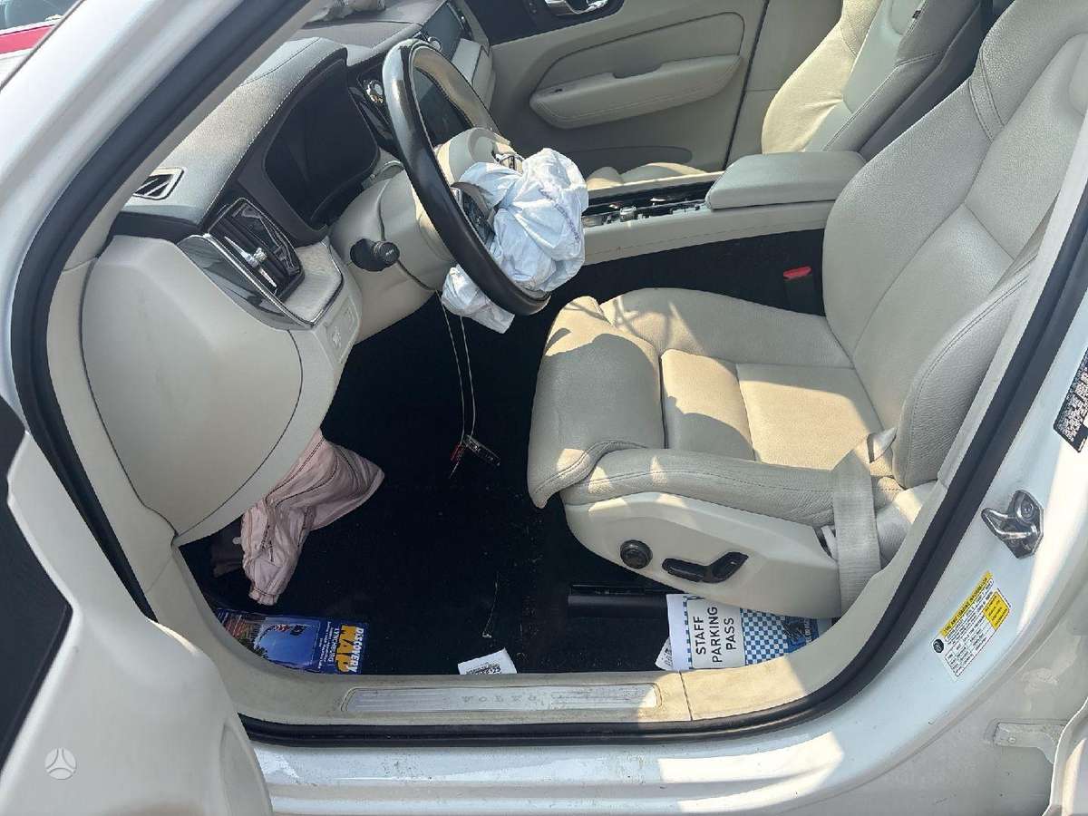 Volvo XC60 - 6