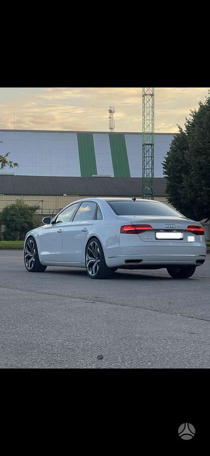 Audi A8, 4.0 l., Седан