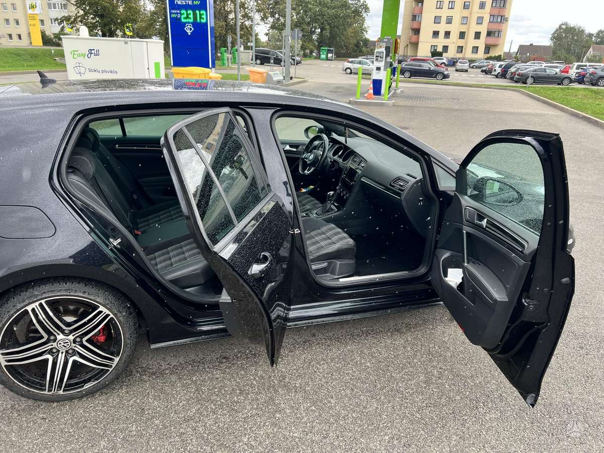 Volkswagen Golf, 2.0 l., hatchback