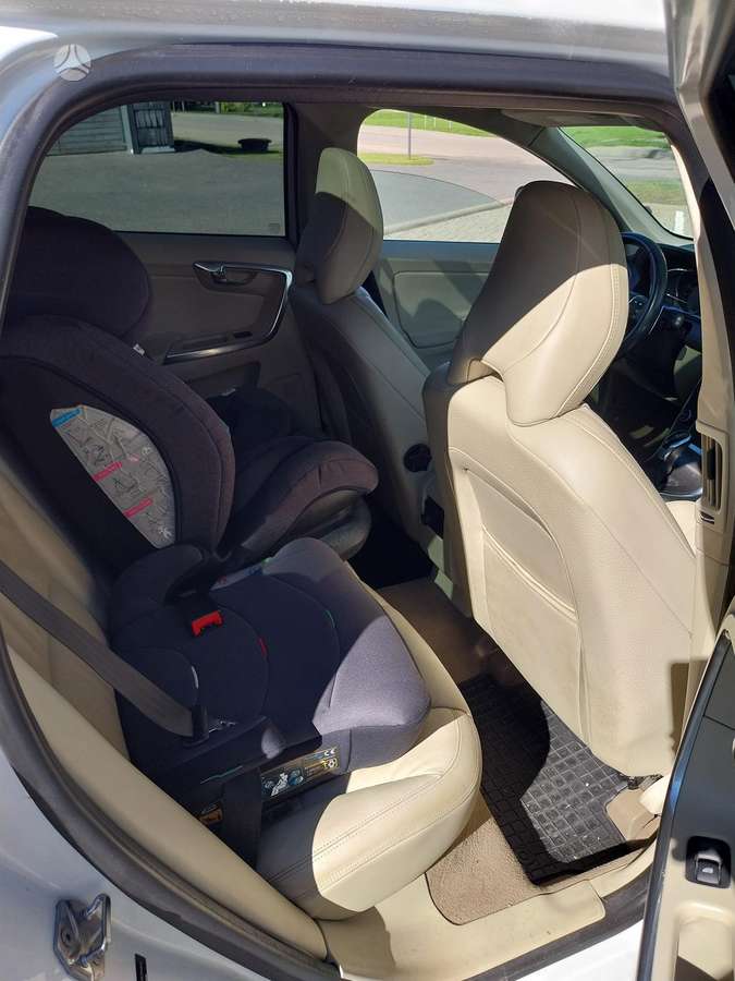 Volvo XC60 - 10