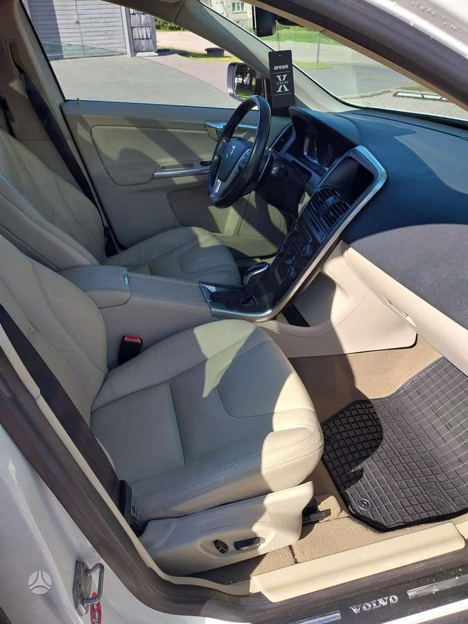 Volvo XC60 - 11