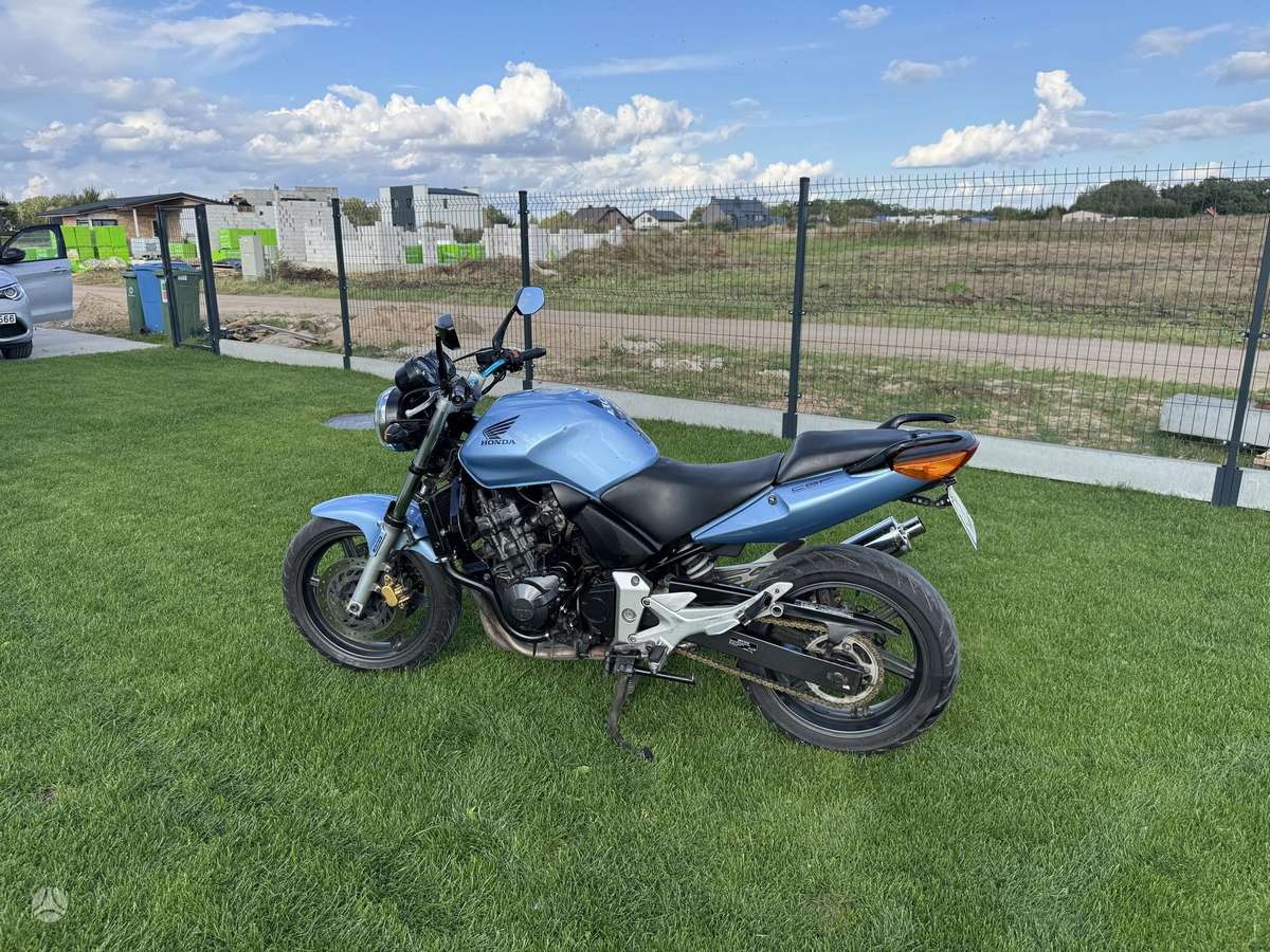 Honda CBF 600cc, street / classic