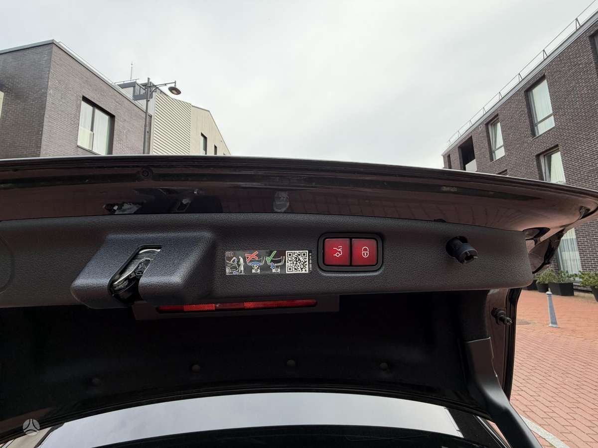 Mercedes-Benz C43 AMG - 11