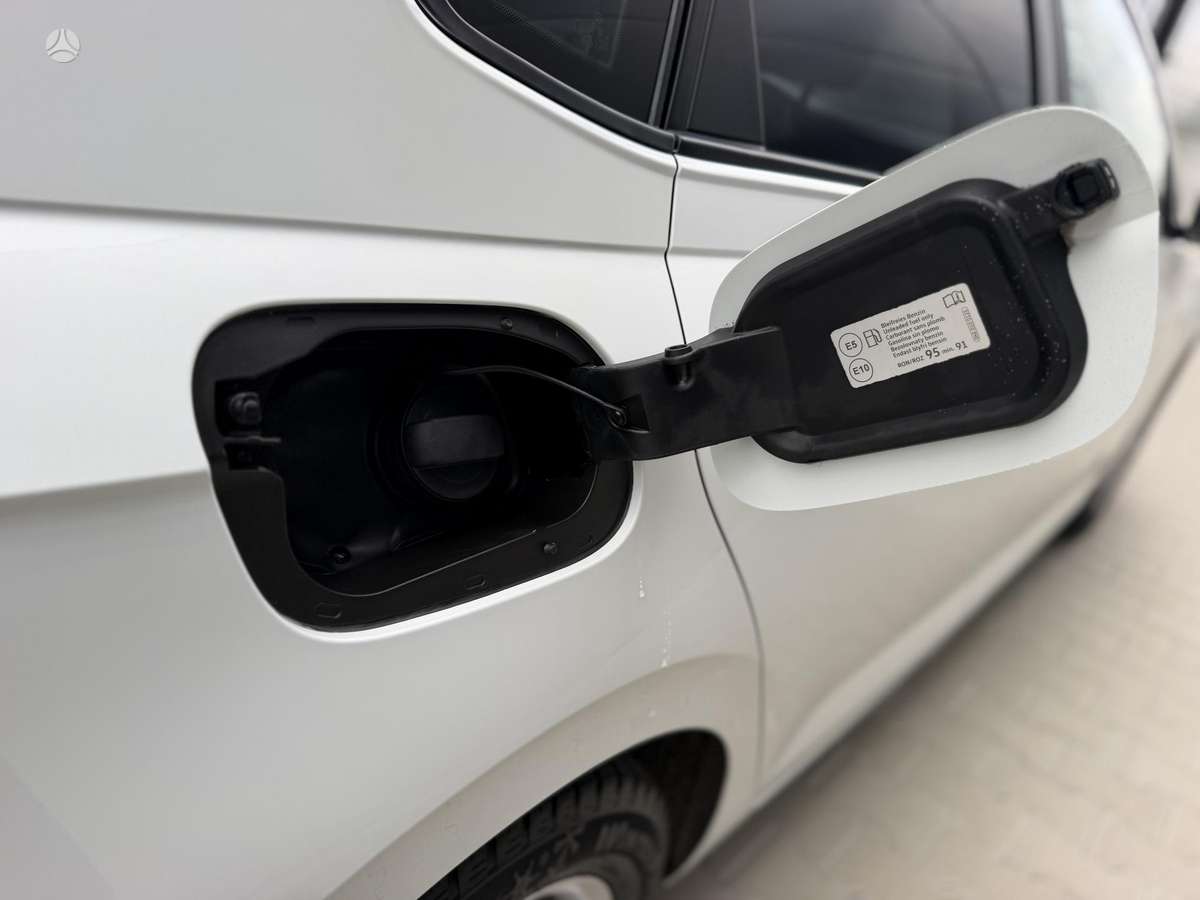Volkswagen Polo - 5