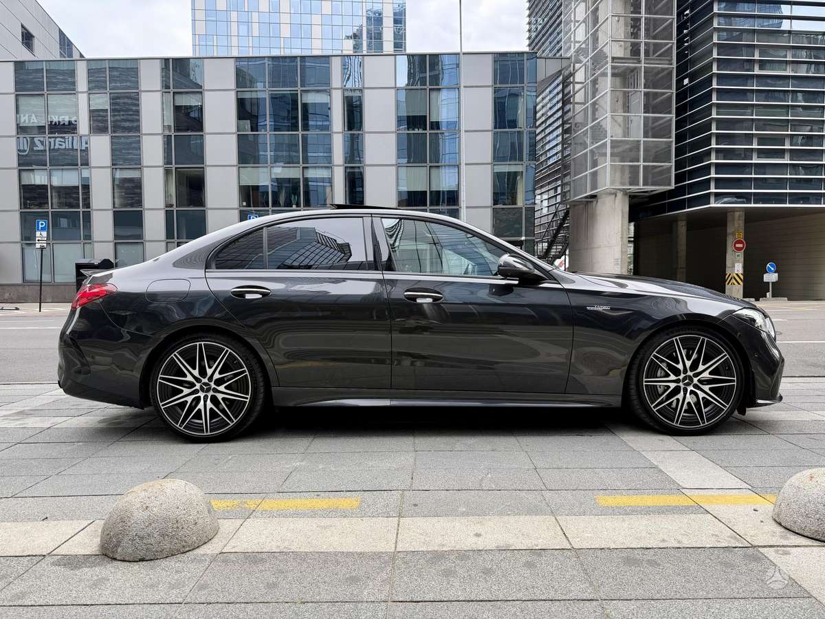 Mercedes-Benz C43 AMG - 8