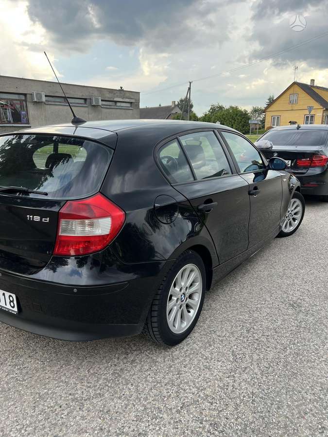 BMW 118, 2.0 l., hatchback