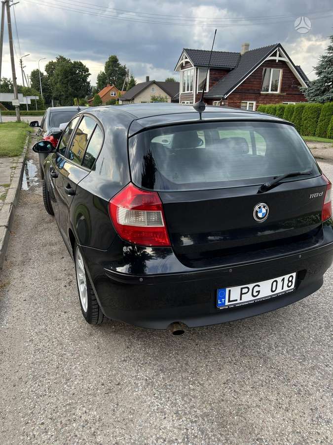 BMW 118, 2.0 l., Хэтчбек