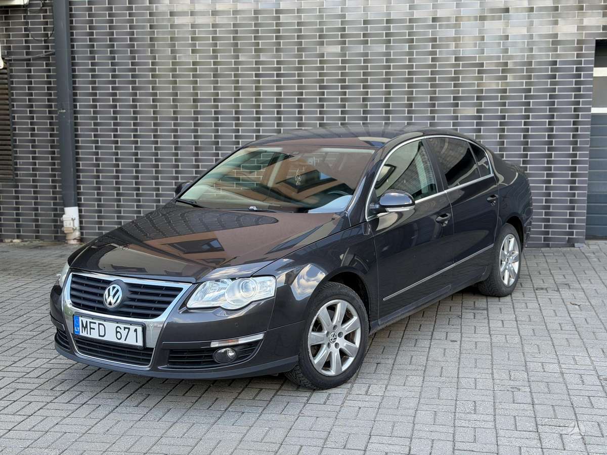 Volkswagen Passat - 2