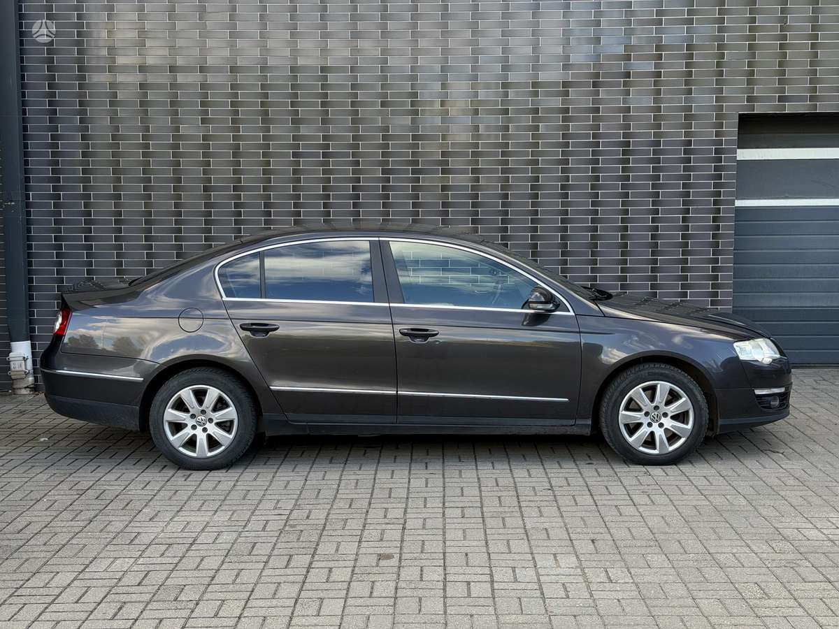 Volkswagen Passat - 5