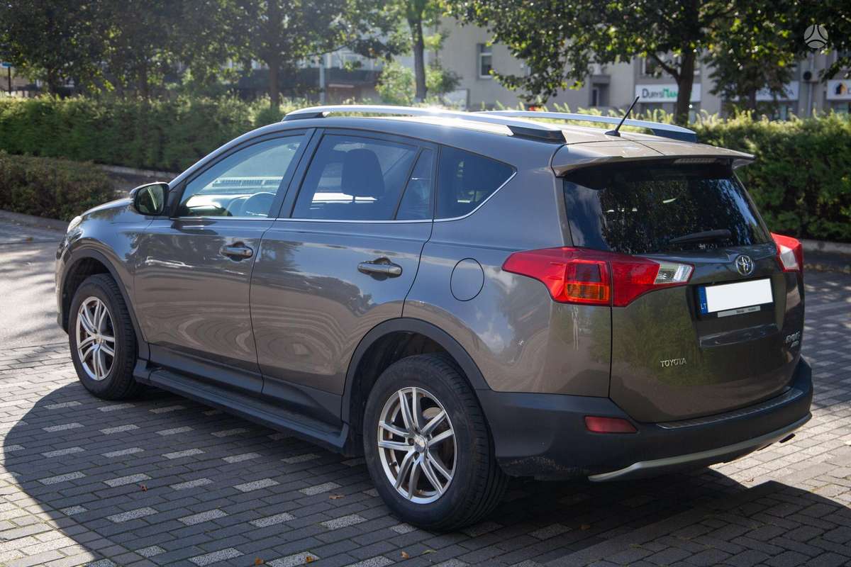 Toyota RAV4 - 3