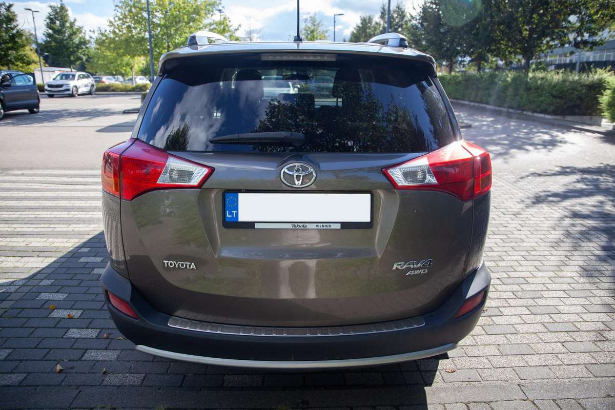 Toyota RAV4 - 4