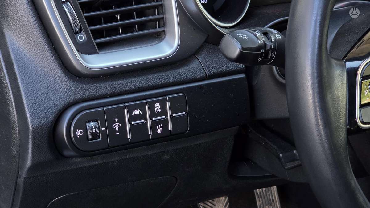 Kia Ceed, 1.5 l., Хэтчбек