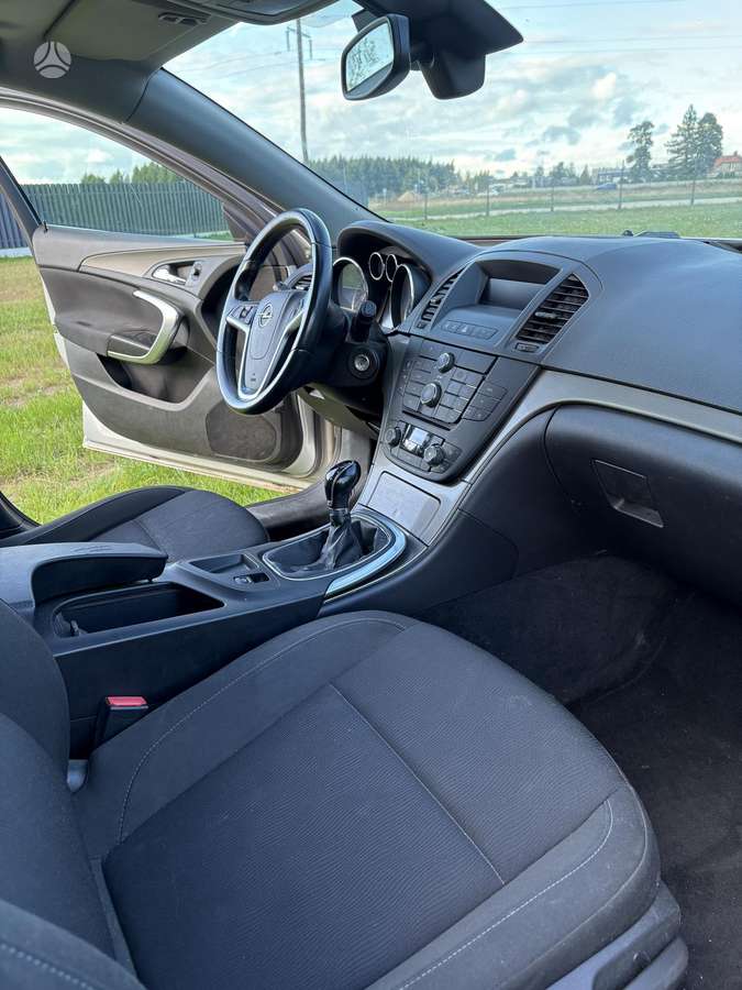 Opel Insignia, 2.0 l., Универсал