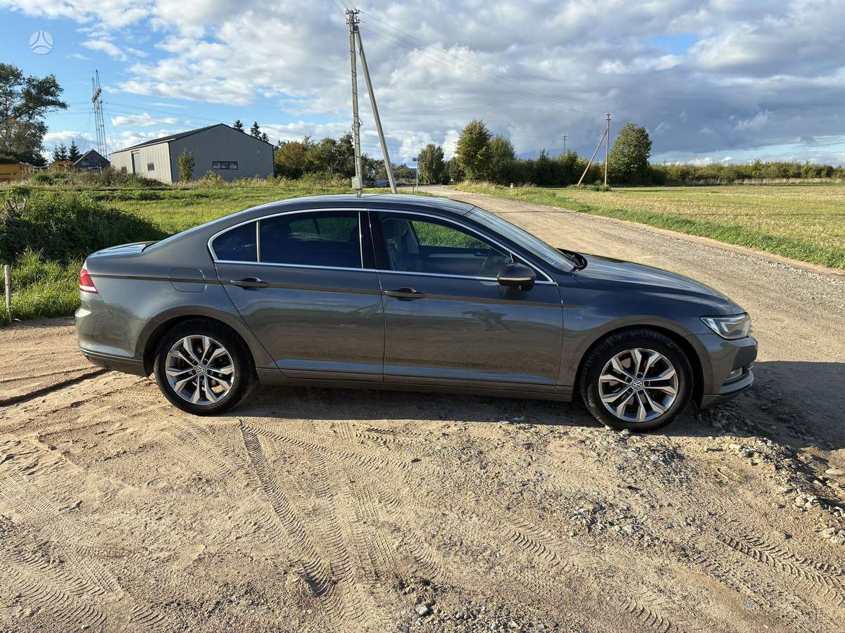 Volkswagen Passat - 6