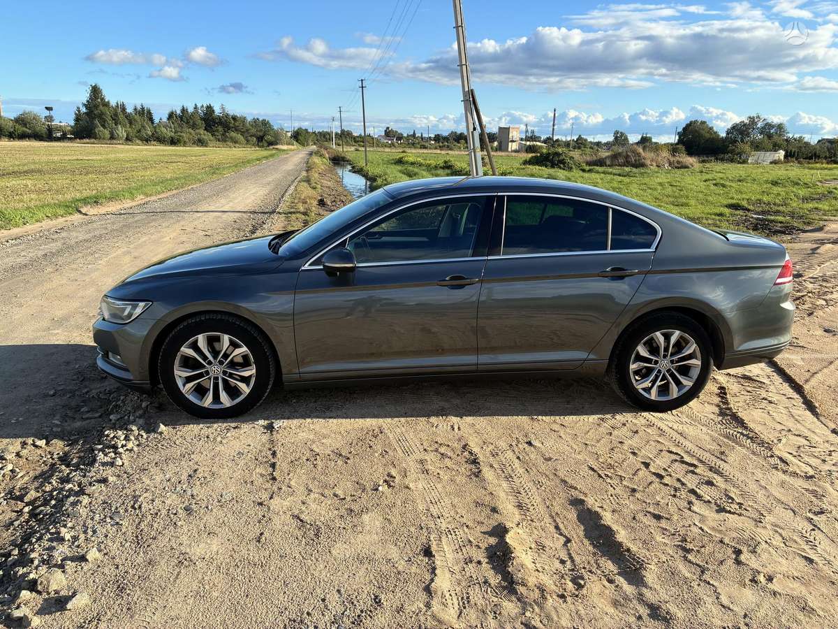 Volkswagen Passat - 9