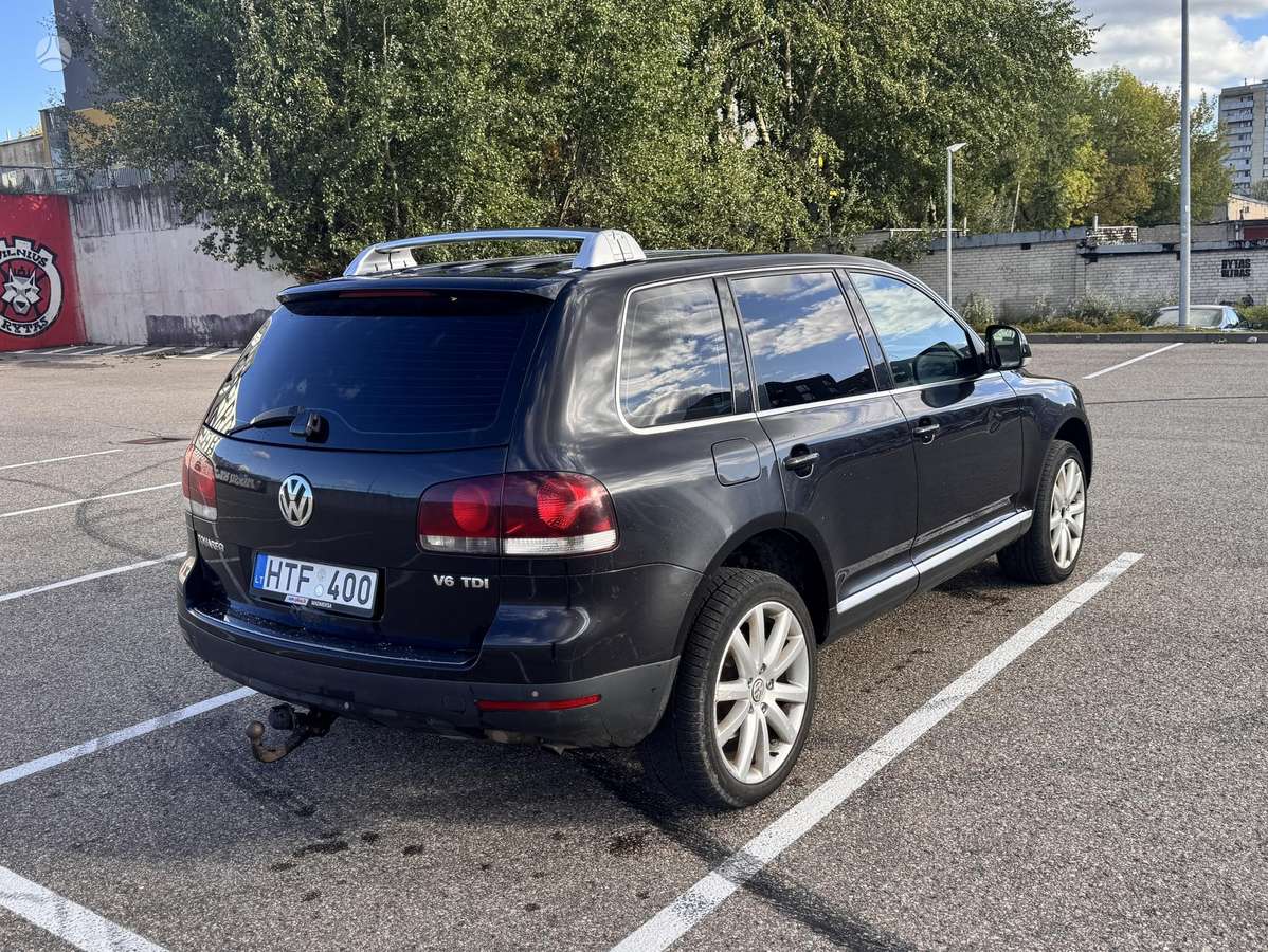 Volkswagen Touareg - 7