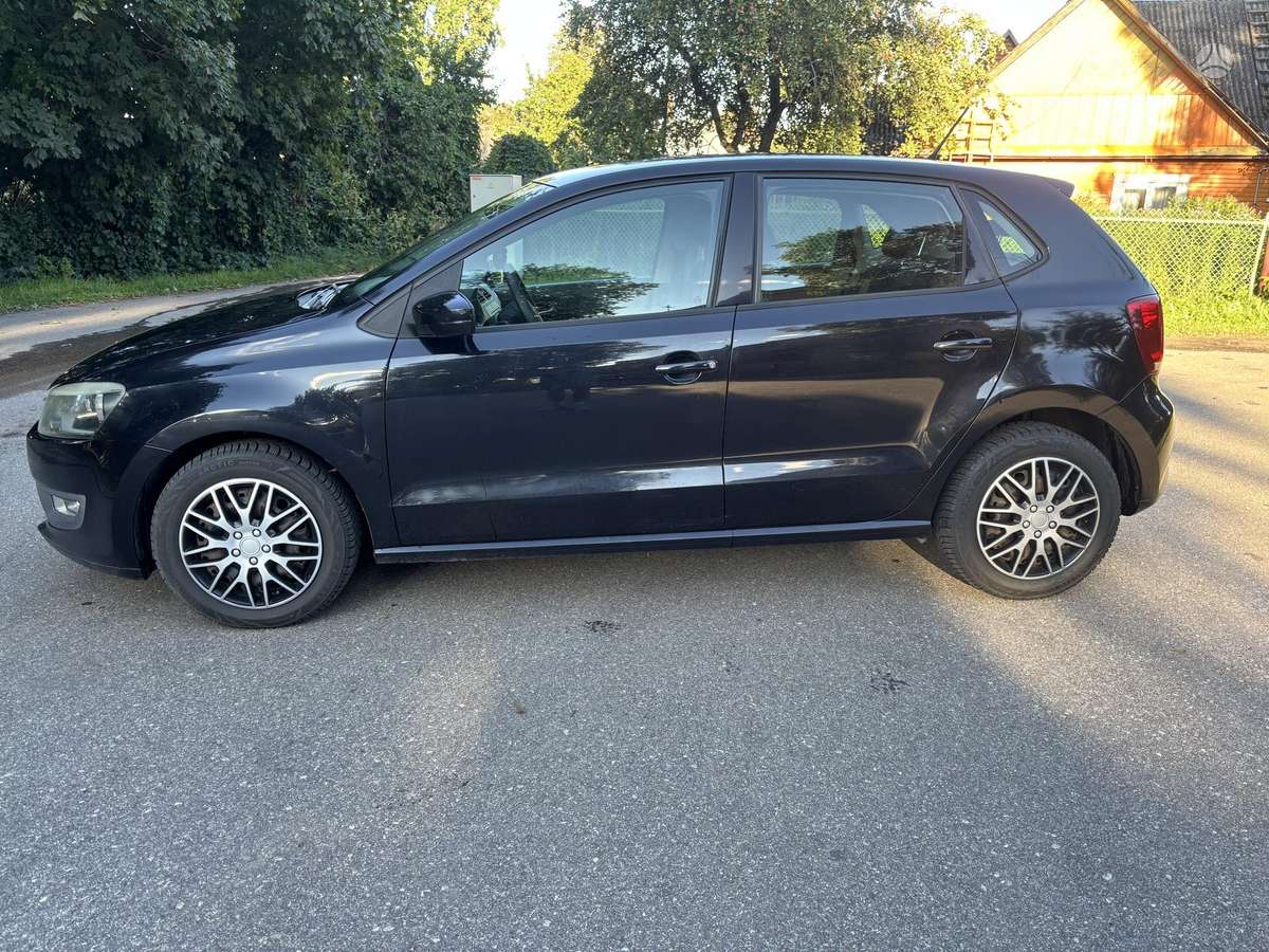 Volkswagen Polo - 2