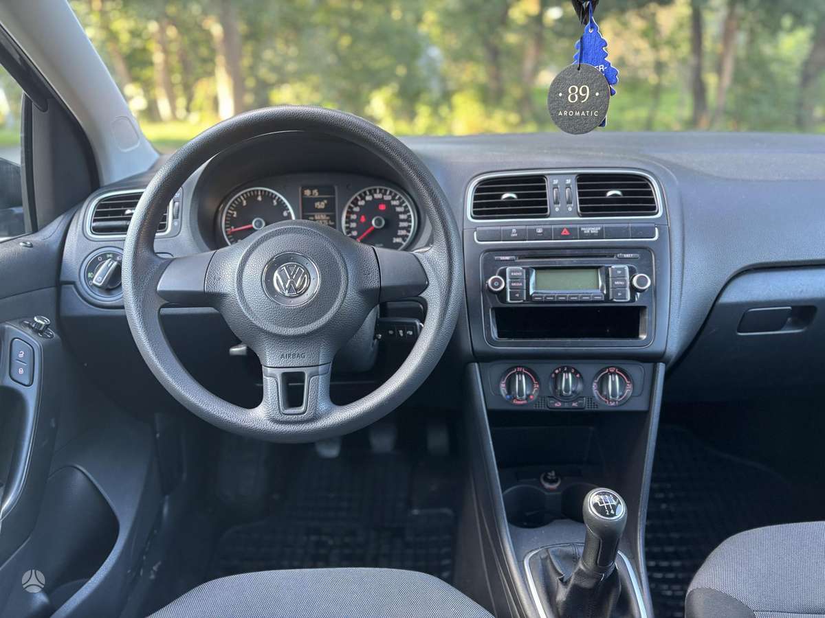 Volkswagen Polo - 7