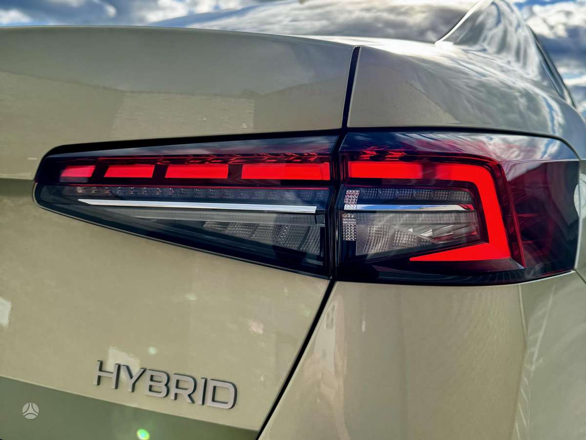 Skoda Superb, 1.5 l., Хэтчбек