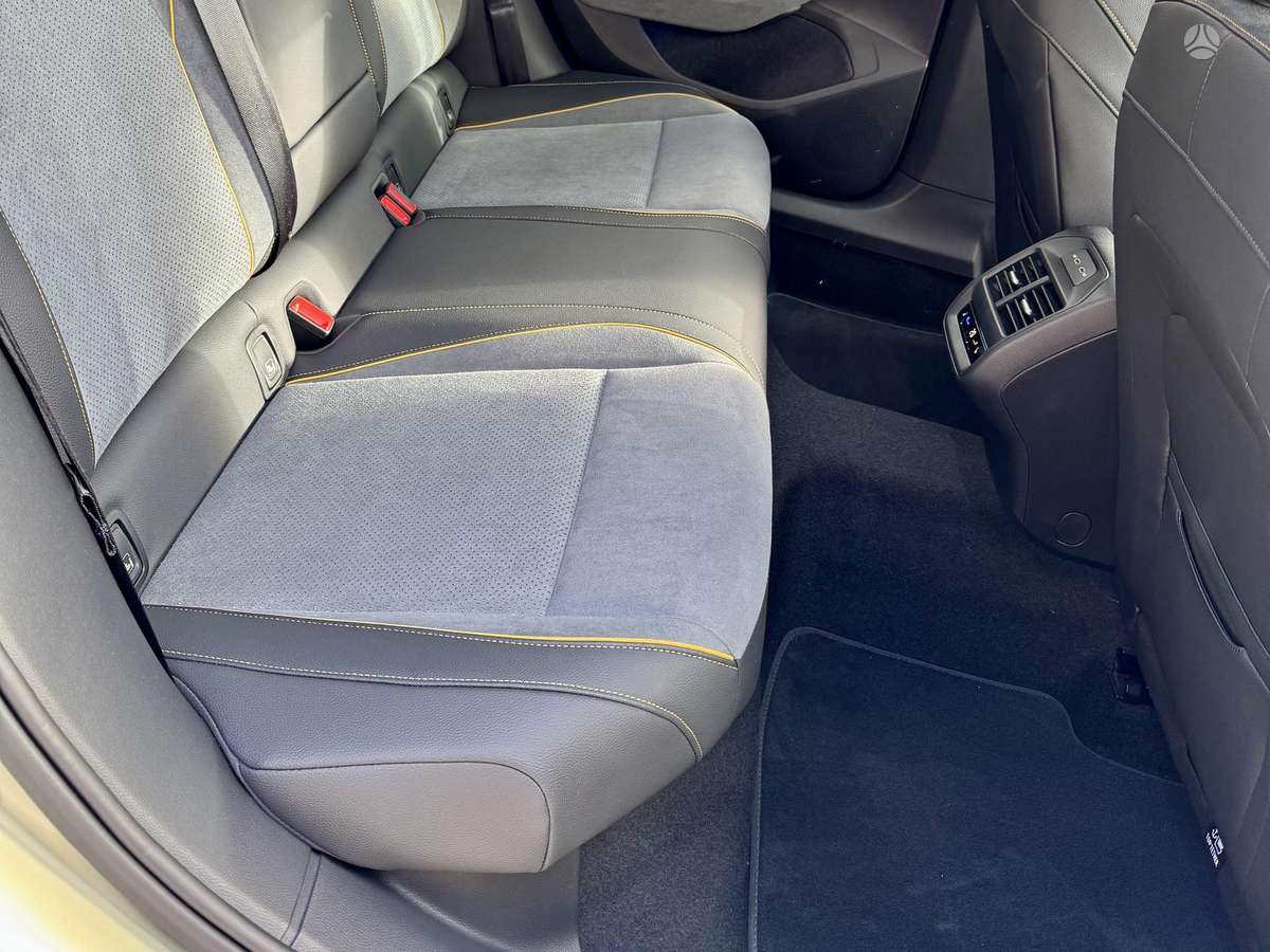Skoda Superb, 1.5 l., Хэтчбек