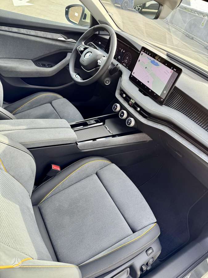 Skoda Superb, 1.5 l., Хэтчбек