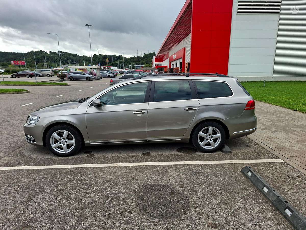 Volkswagen Passat - 3