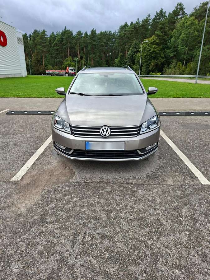 Volkswagen Passat - 5
