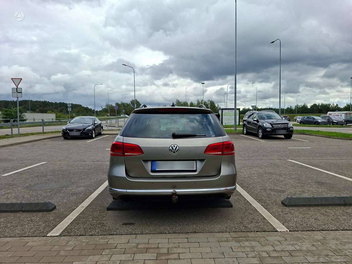 Volkswagen Passat - 6