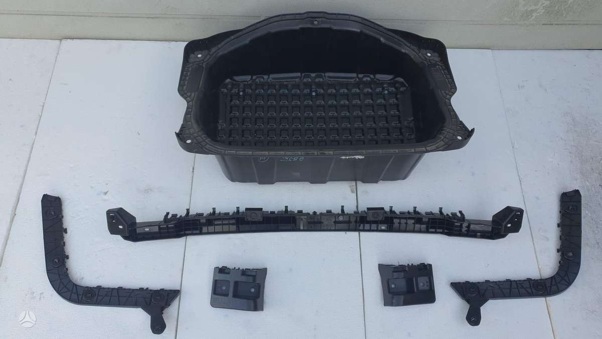 Tesla Model Y, 1615892-S0-C, детали кузова
