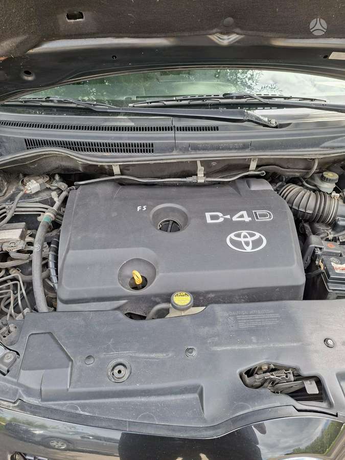 Toyota Corolla Verso - 5
