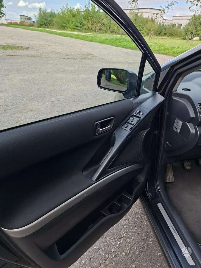 Toyota Corolla Verso - 12