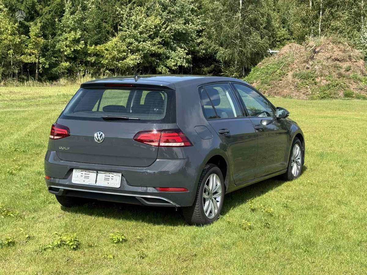 Volkswagen Golf - 3