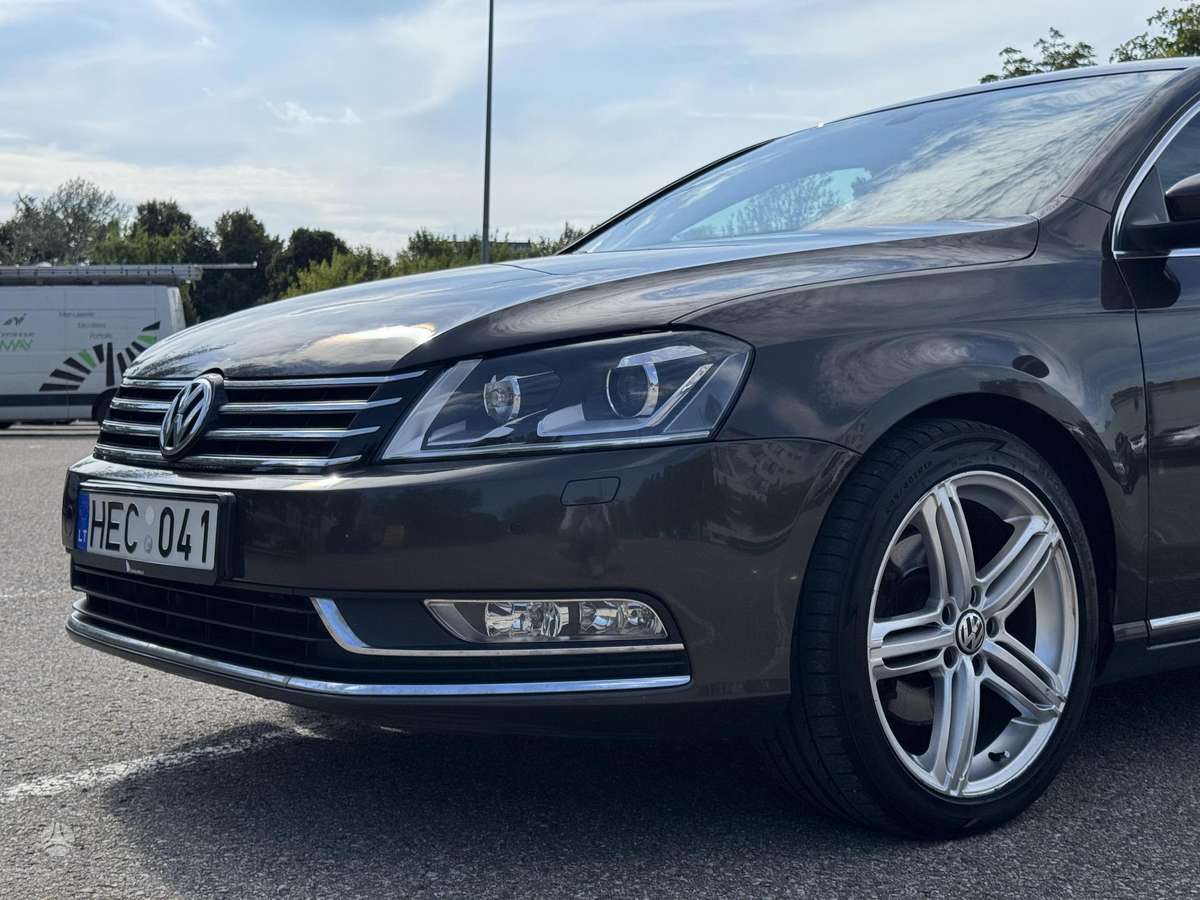 Volkswagen Passat - 9