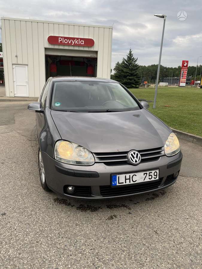 Volkswagen Golf - 2