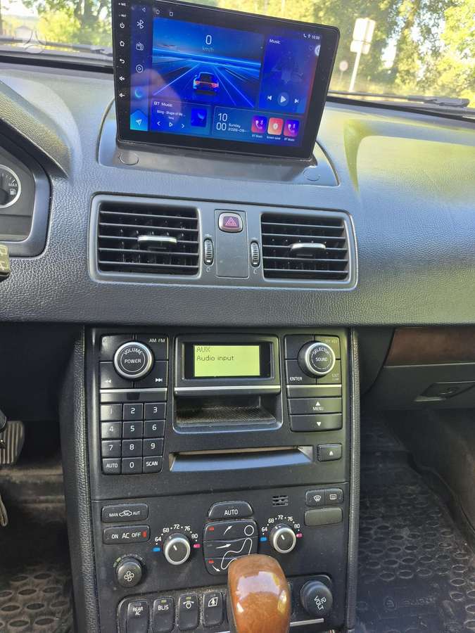Volvo XC90 - 11