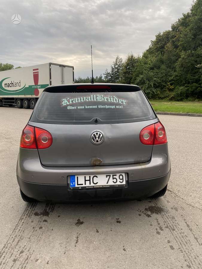 Volkswagen Golf - 5