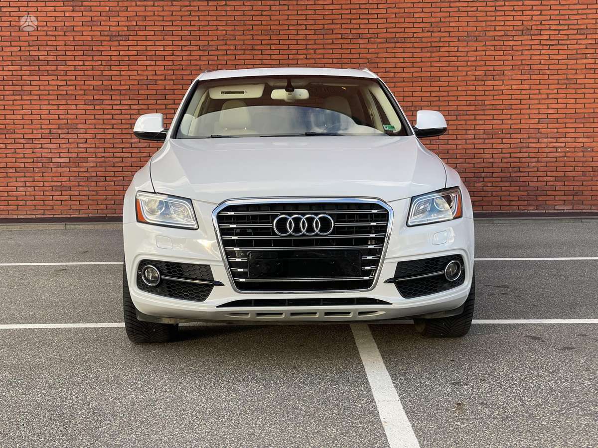 Audi Q5, 3.0 l., off-road / crossover