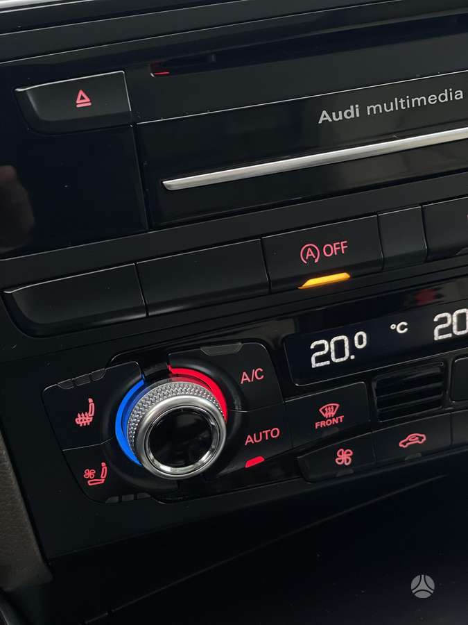 Audi Q5, 3.0 l., off-road / crossover
