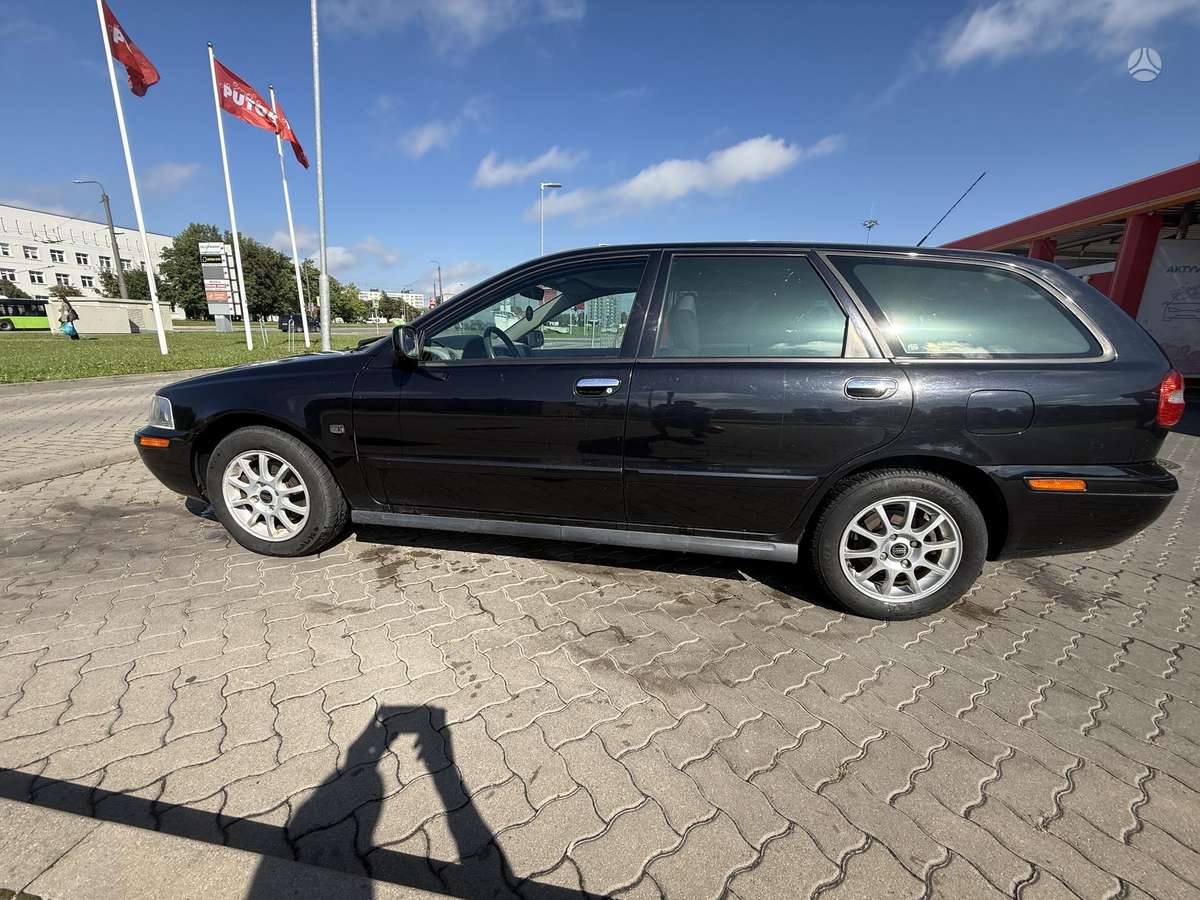 Volvo V40, 1.8 l., wagon