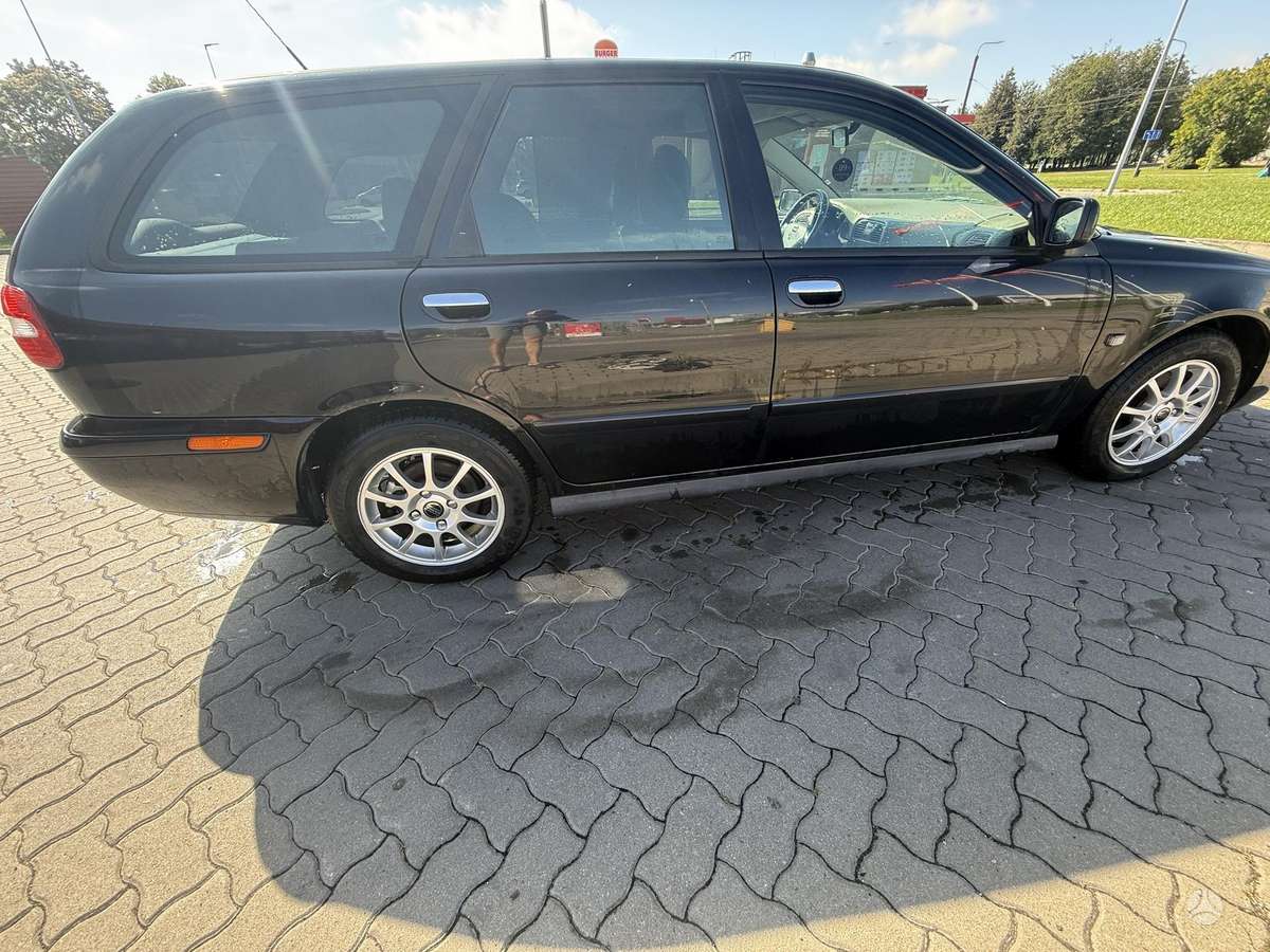 Volvo V40, 1.8 l., wagon