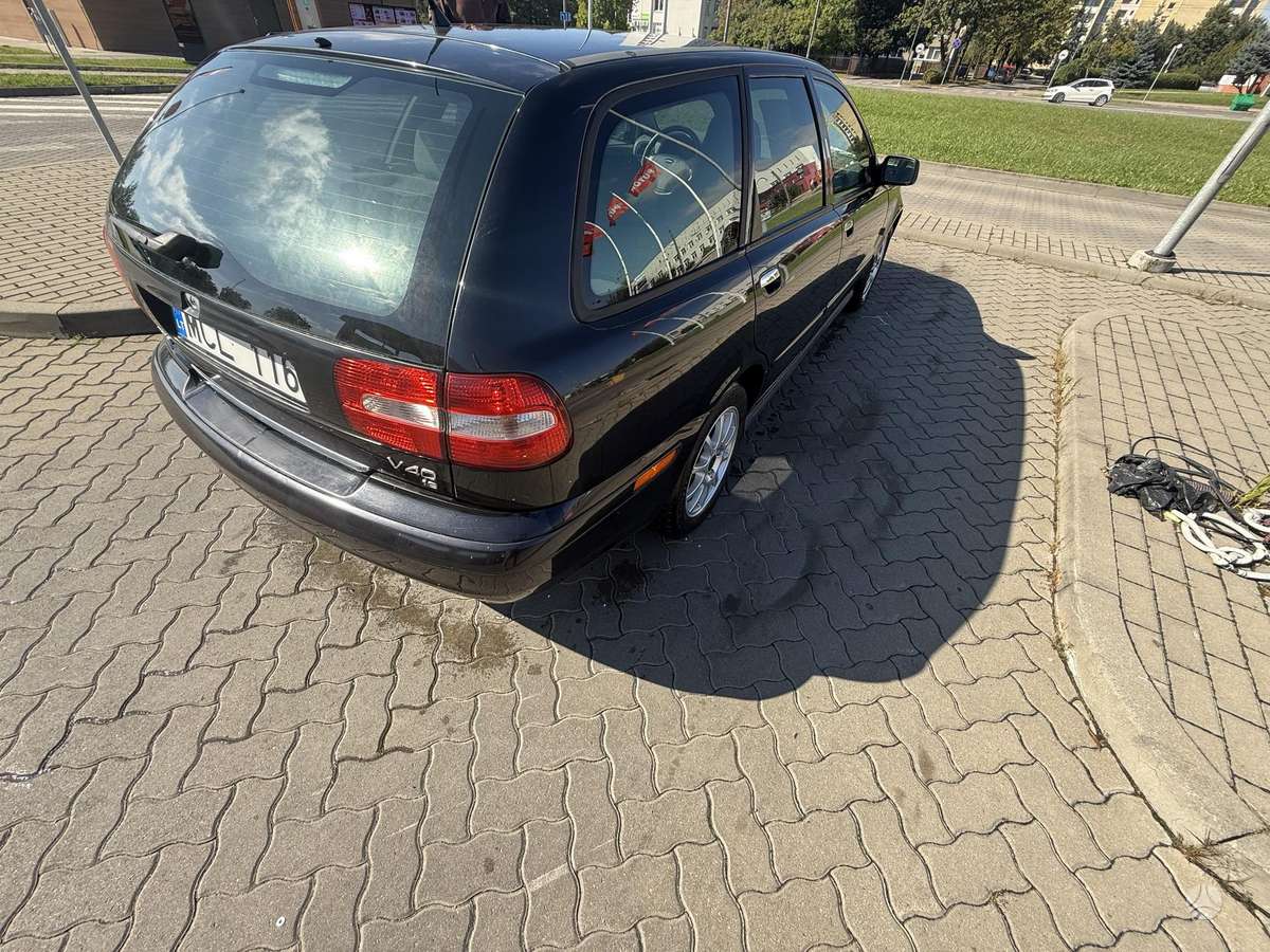 Volvo V40, 1.8 l., Универсал