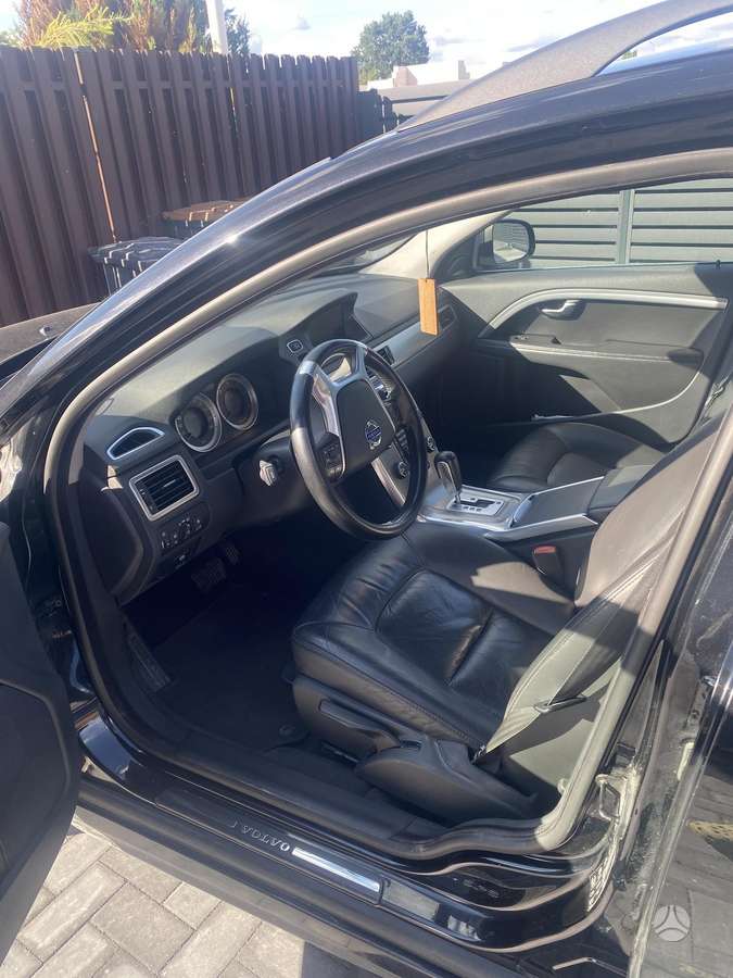 Volvo V70, 2.0 l., Универсал