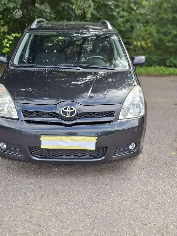 Toyota Corolla Verso - 1