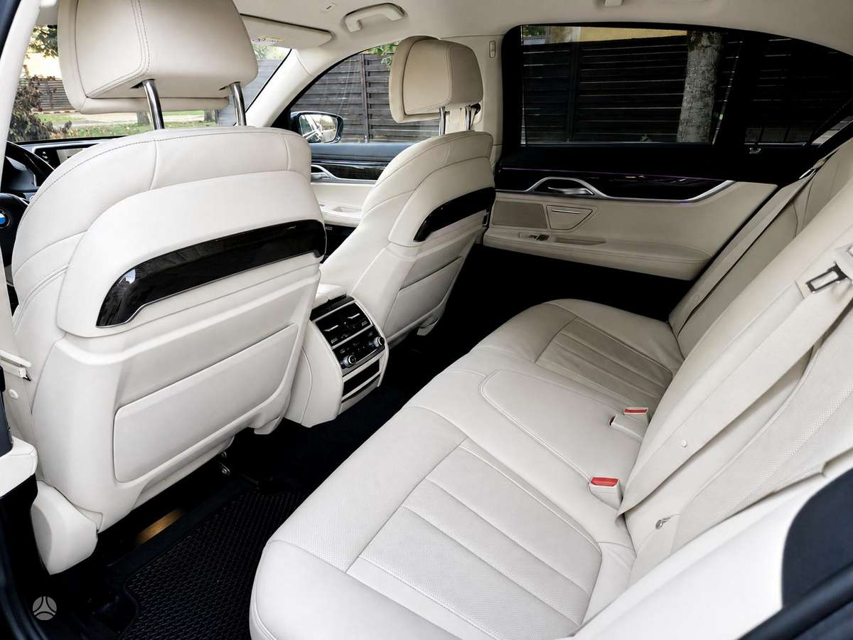 BMW 730, 3.0 l., Седан