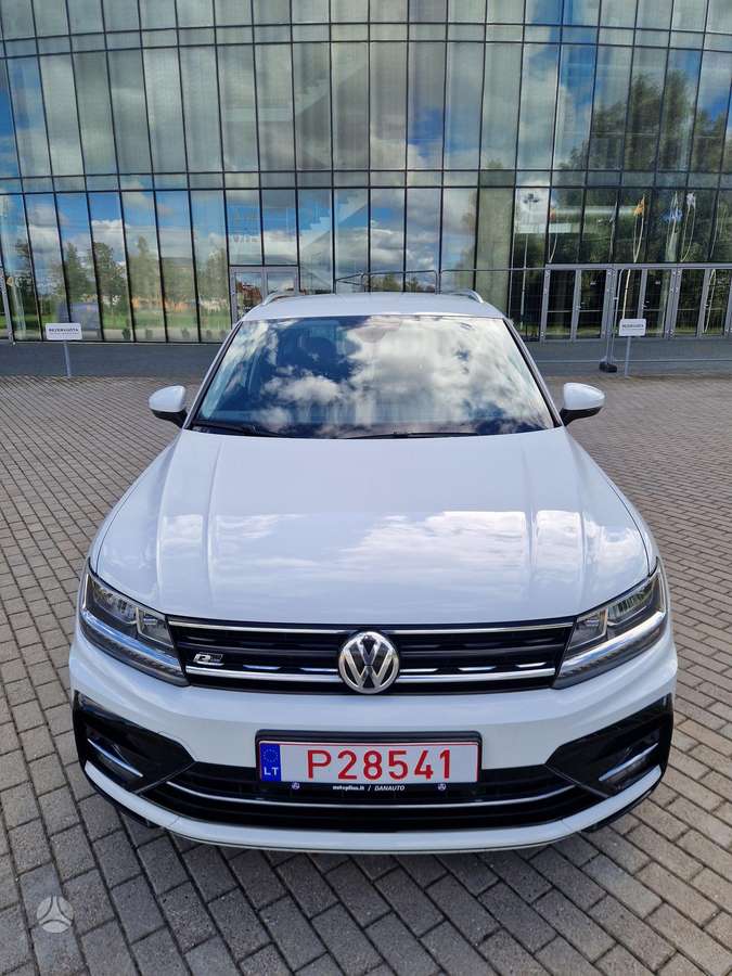 Volkswagen Tiguan - 4
